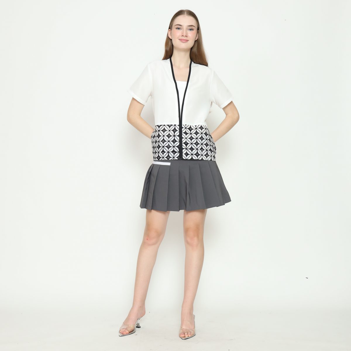 Yuki Blouse Cream Black - Image 6