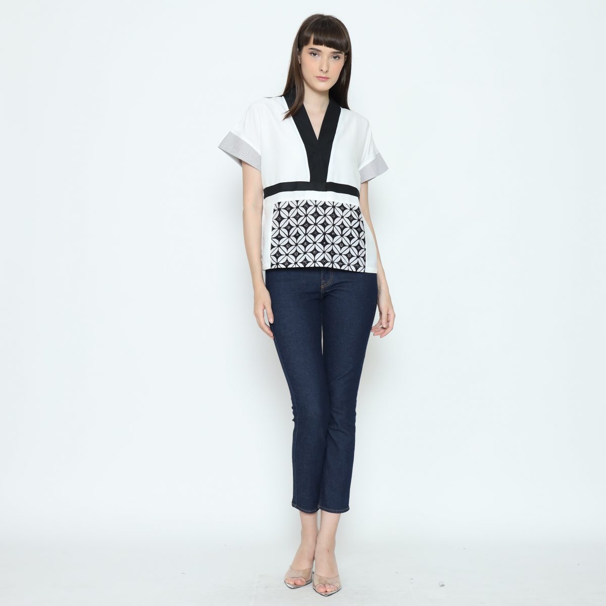 Akari Blouse Cream Black - Image 6